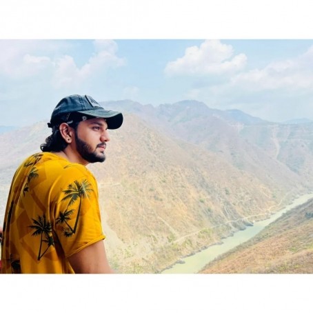 Mihir, 18, India