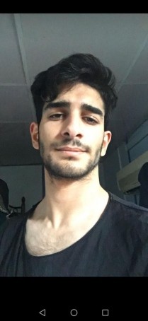 Vege, 20, Iraq