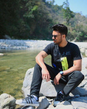 Aquarius, 25, India