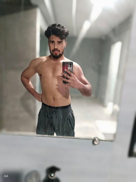 Aquarius, 25, India