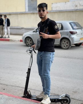 Ghanou, 20