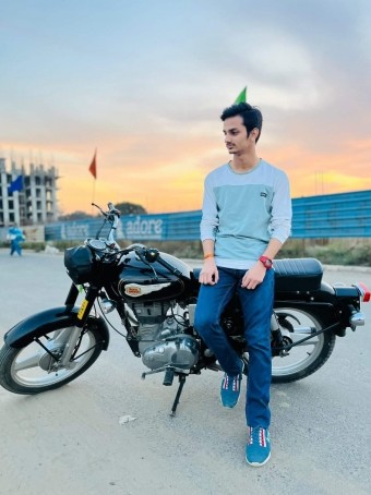Aaditya , 18, India