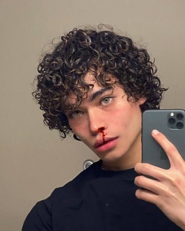 Mario, 19, India