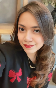 Nazira, 29, Malaysia