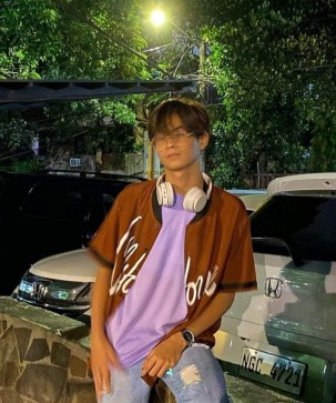 Neo, 23, Philippines