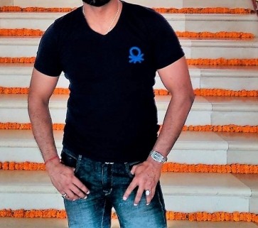 Vip25, 28, India