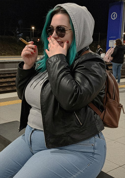 Miss Understood, 24, Canada