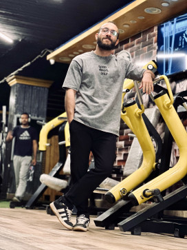 Kj , 31, Egypt