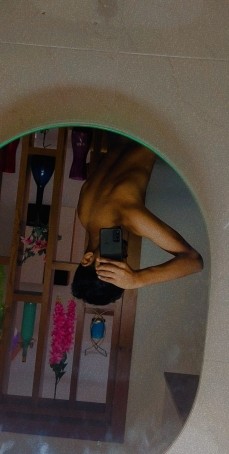 Less Goo, 20, India