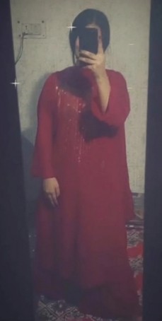 Laiba, 19, India