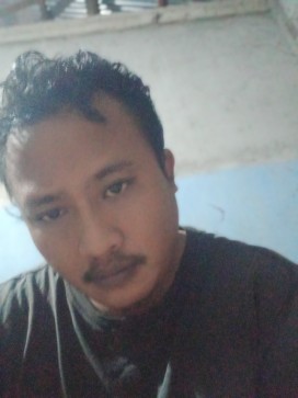 Wan Wan, 24, Indonesia