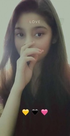 Anshika, 18, India