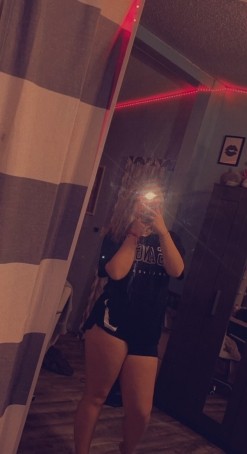 Ava, 18, United States