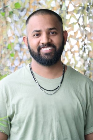 Ashraj, 36, United States