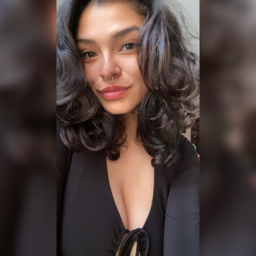 Lea, 29