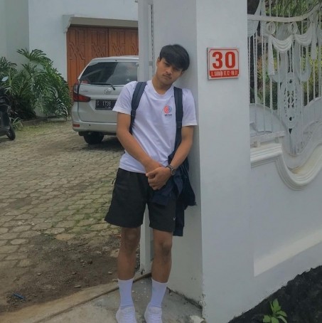 Lisyn, 21, Indonesia