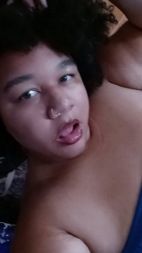 Lizzy, 20, United States