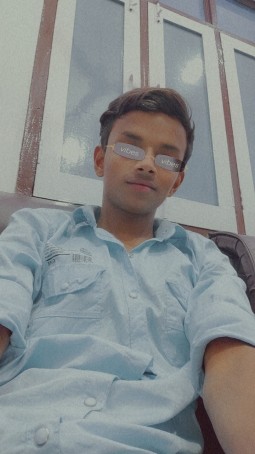 Adnan, 19, India