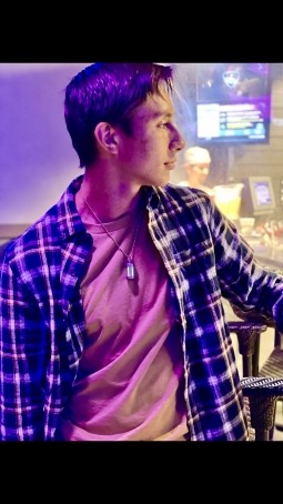 Ethan, 18, United States