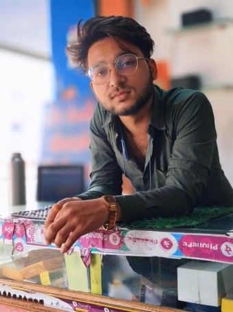 Furkan, 20, India