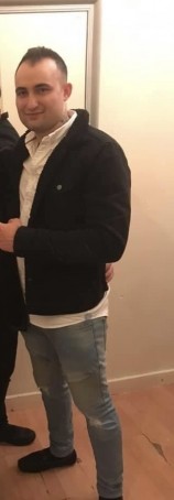 Muri Zsanesz1993, 18, United Kingdom