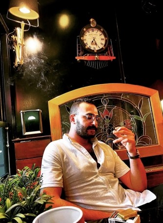 Gentleman, 30, France