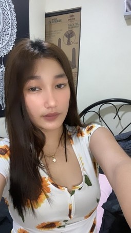 Raya Nathalia, 22, Philippines