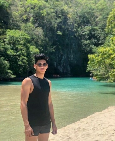 Arkayv, 27, Philippines
