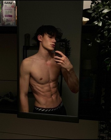 Nico, 20, Germany