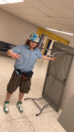 Lukas, 19, Canada