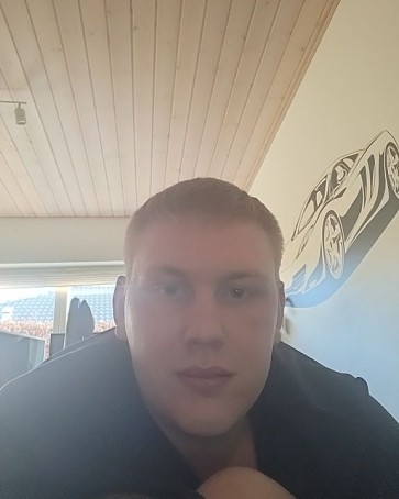 M Skoven, 18, Denmark