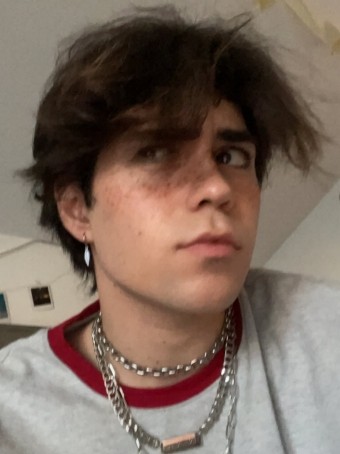 Benji Krol, 18, Spain