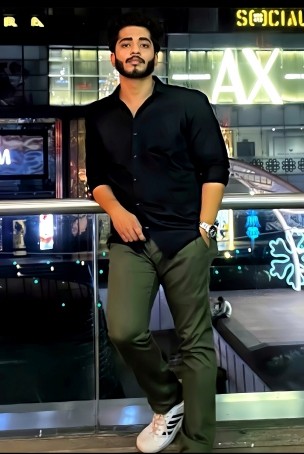 Abhimanyu, 30, India