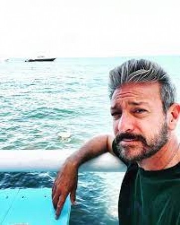 Giuseppe, 43, Italy
