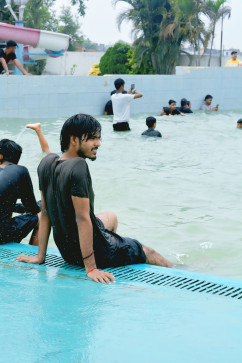Roy, 23, India