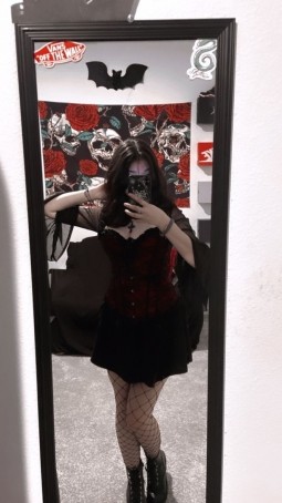 Liliana, 18, United States