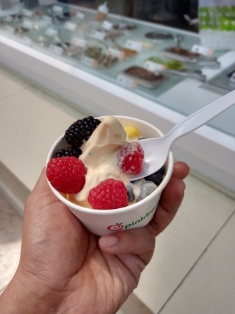 Mangobite, 36, Kuwait