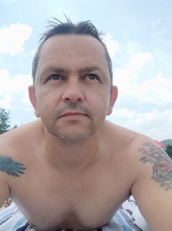 Boleuskas, 42, Bosnia And Herzegovina