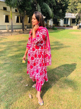 Anshika , 25, India