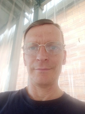 Charlie, 32, United Kingdom