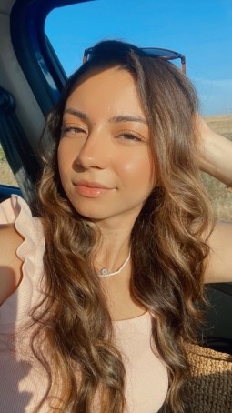 Esra, 20, Cyprus