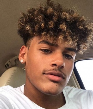 Mogz De Santos, 18, Brazil