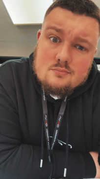 ItsWho, 27, United Kingdom