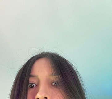 Ashley, 20, Ireland