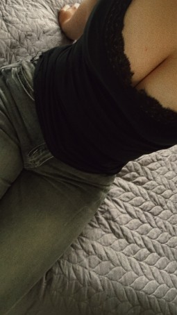 Scarlett, 18, United Kingdom