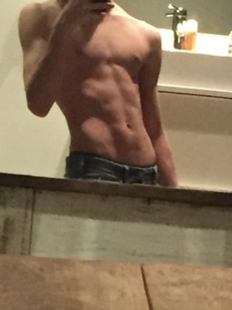 Alex, 20, Austria