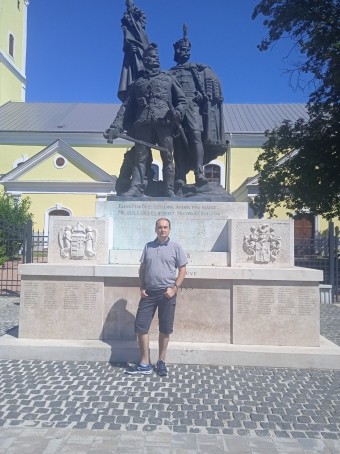 Taacutebori Deacu, 44, Hungary