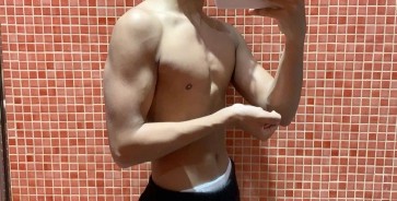 , 25, United States
