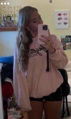 LucyXx14, 18, Germany