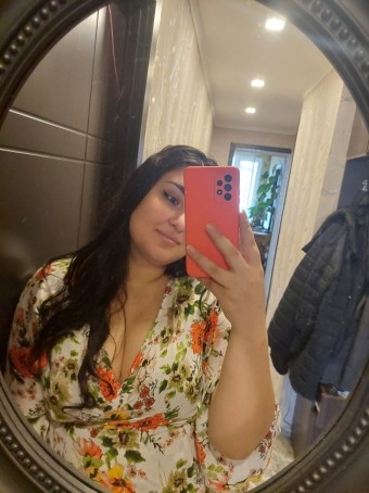 Maria, 24, Georgia